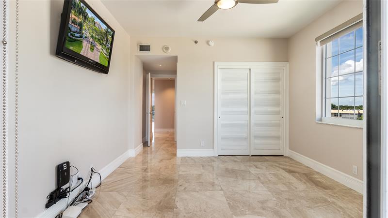 Image 46 of 62 For 4116 Palm Aire Dr  166b