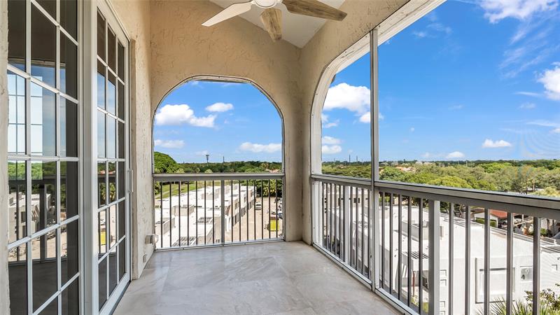 Image 49 of 62 For 4116 Palm Aire Dr  166b