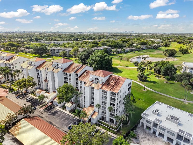 Image 58 of 62 For 4116 Palm Aire Dr  166b