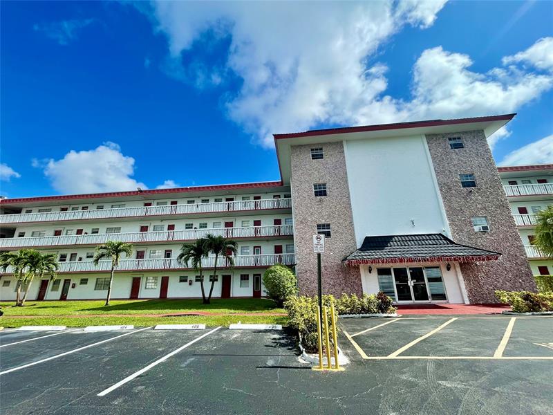 Details for 4140 44th Ave  211, Lauderdale Lakes, FL 33319