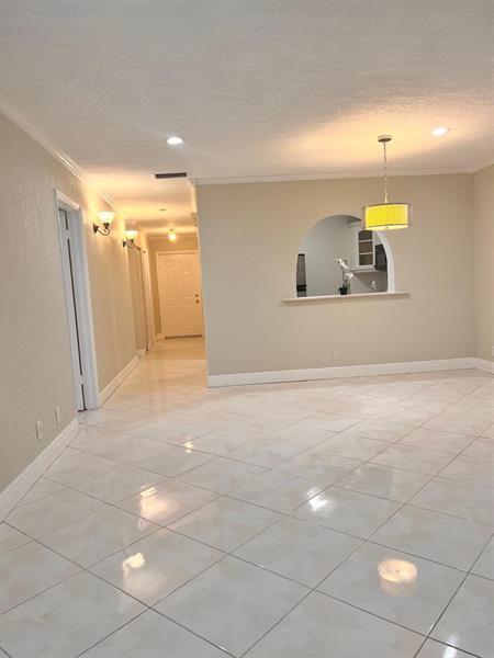 Image 3 of 10 For 22435 61st Way  221