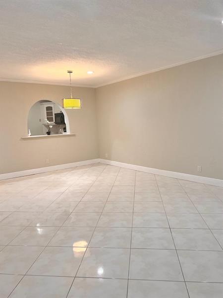 Image 4 of 10 For 22435 61st Way  221