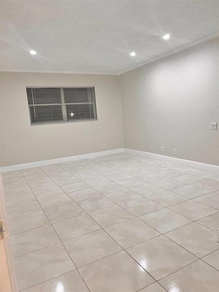 Image 5 of 10 For 22435 61st Way  221