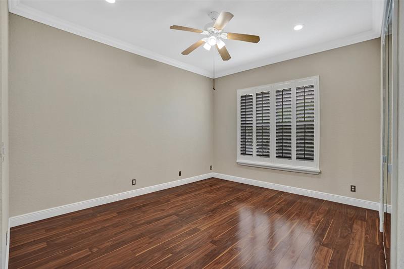 Image 41 of 100 For 6748 110th Way