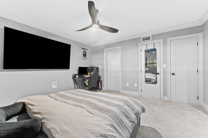 Image 14 of 46 For 3100 48th St  304