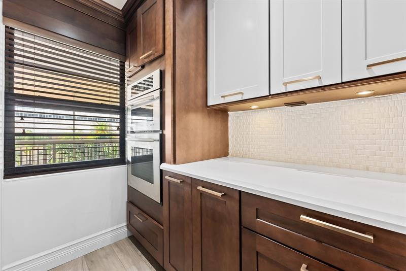 Image 25 of 46 For 3100 48th St  304
