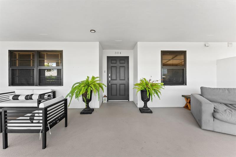 Image 9 of 46 For 3100 48th St  304