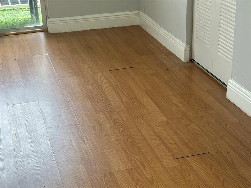Image 14 of 19 For 3263 44th St  6