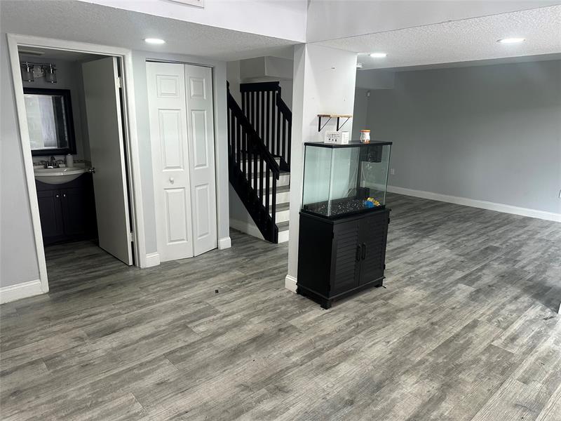 Image 17 of 19 For 3263 44th St  6