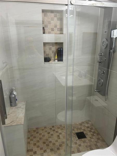 Image 16 of 28 For 11267 59th Pl