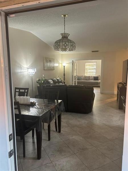 Image 21 of 28 For 11267 59th Pl