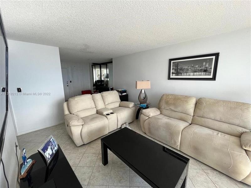 Image 4 of 6 For 111 Briny Ave  27-04