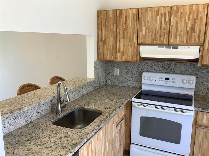 Image 12 of 43 For 10128 Boca Bend  C2