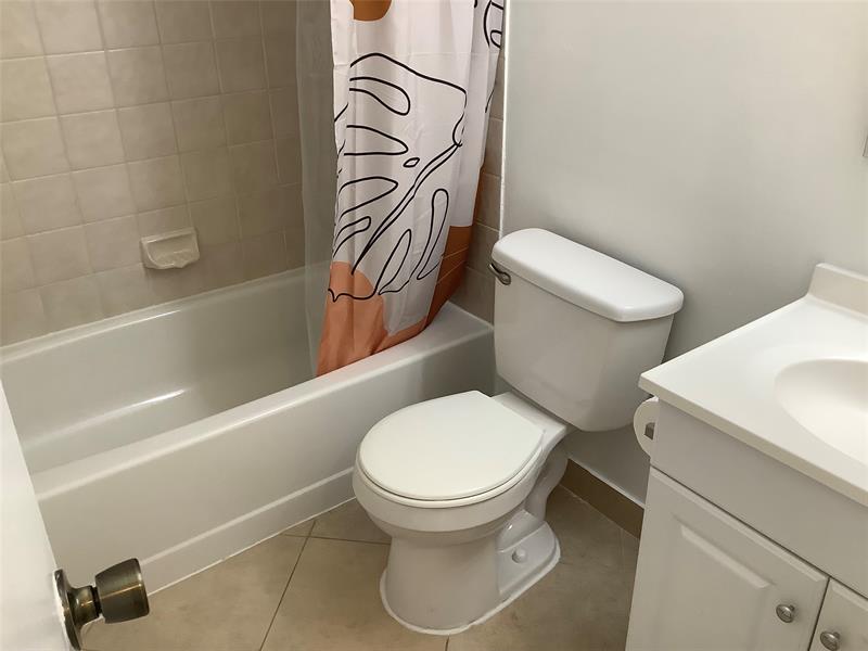Image 19 of 43 For 10128 Boca Bend  C2