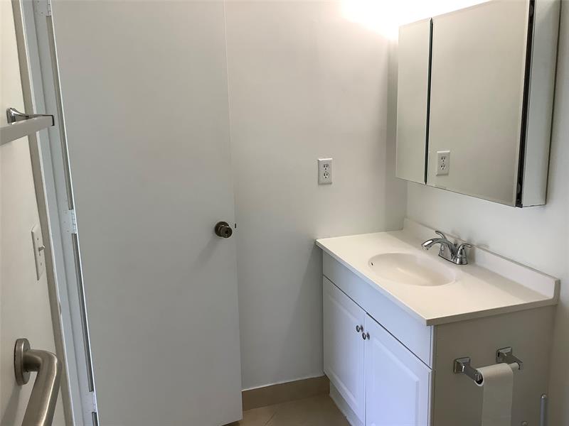 Image 33 of 43 For 10128 Boca Bend  C2