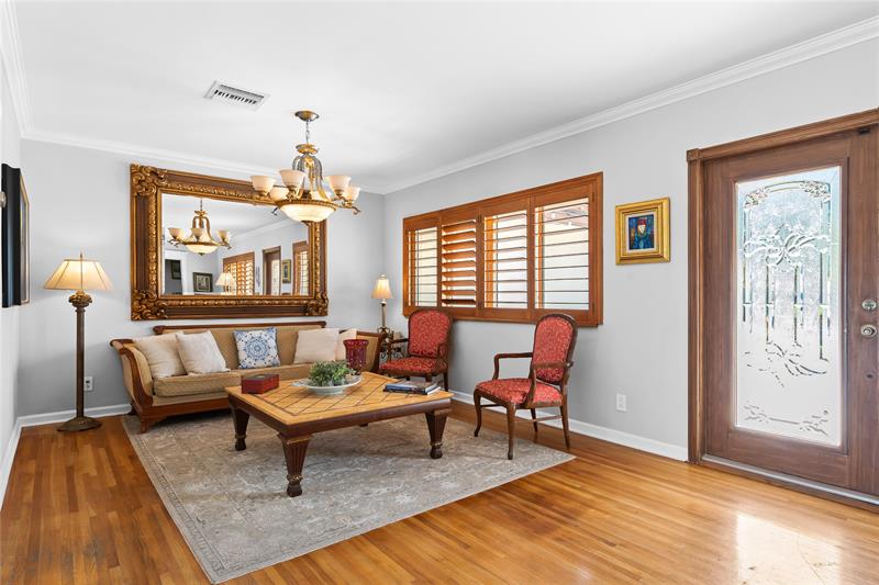 Image 20 of 45 For 1100 Northlake Dr