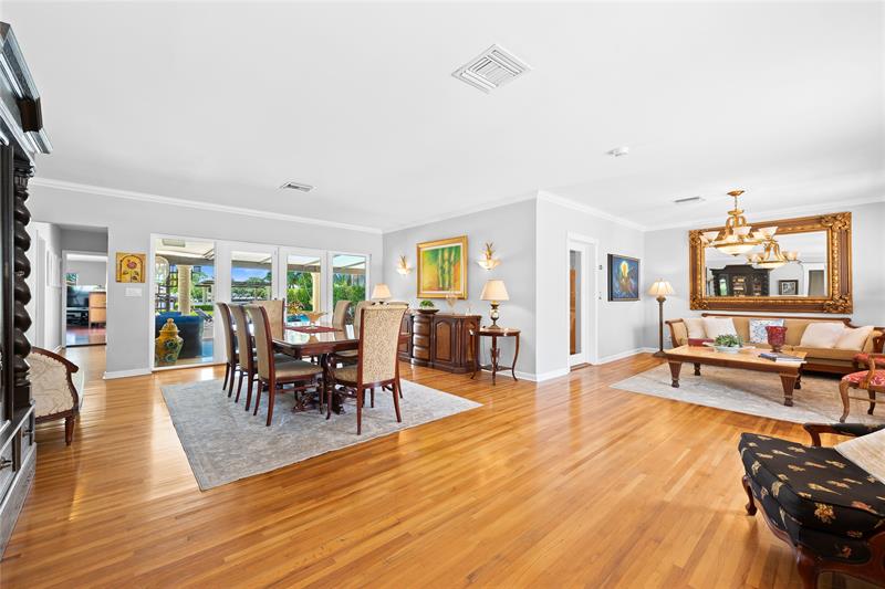 Image 21 of 45 For 1100 Northlake Dr