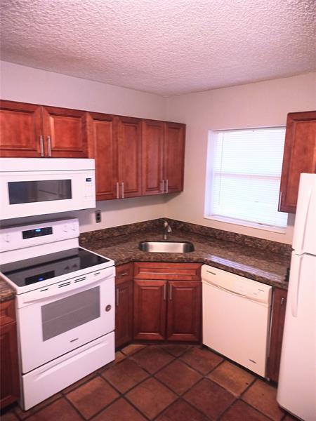 Image 3 of 21 For 3759 Cocoplum Cir  3759