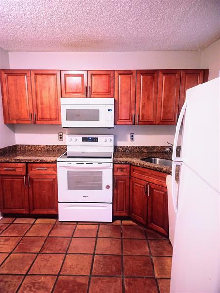 Image 5 of 21 For 3759 Cocoplum Cir  3759