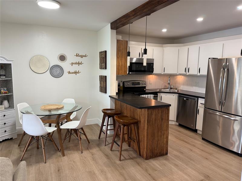 Image 4 of 26 For 714 Sunny Pine Way  F2