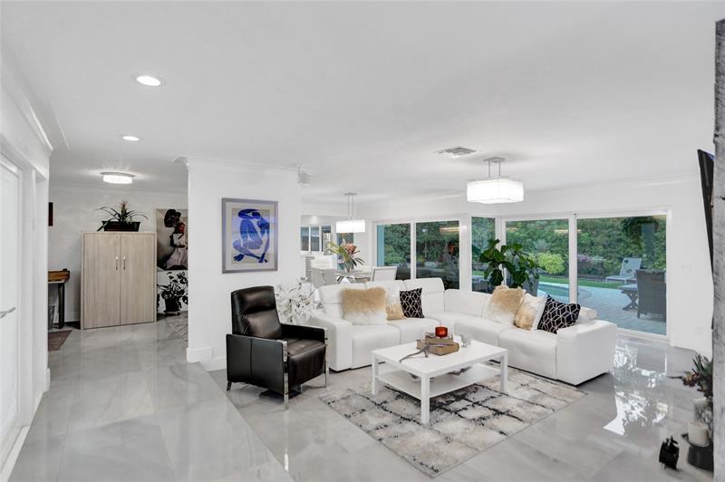 Image 10 of 67 For 2051 59th Ct