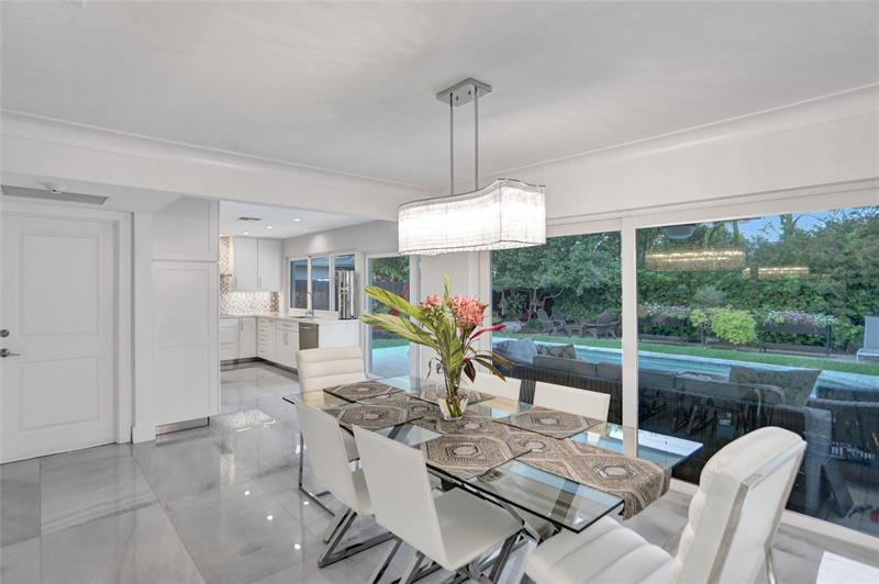Image 14 of 67 For 2051 59th Ct