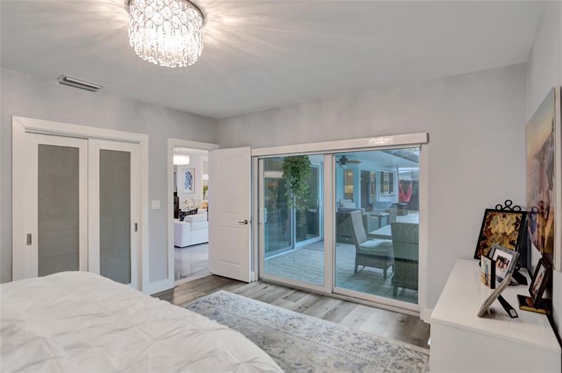 Image 20 of 67 For 2051 59th Ct