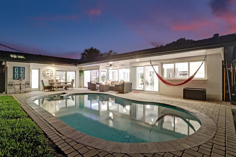 Image 4 of 67 For 2051 59th Ct