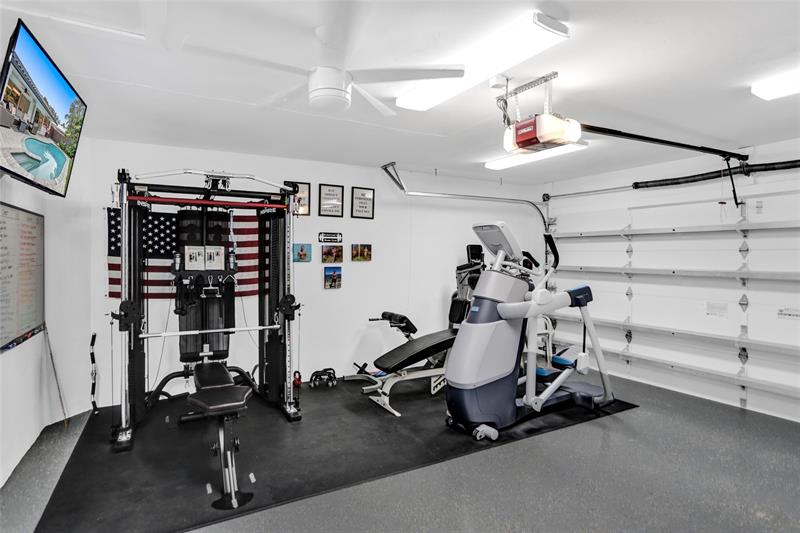 Image 40 of 67 For 2051 59th Ct