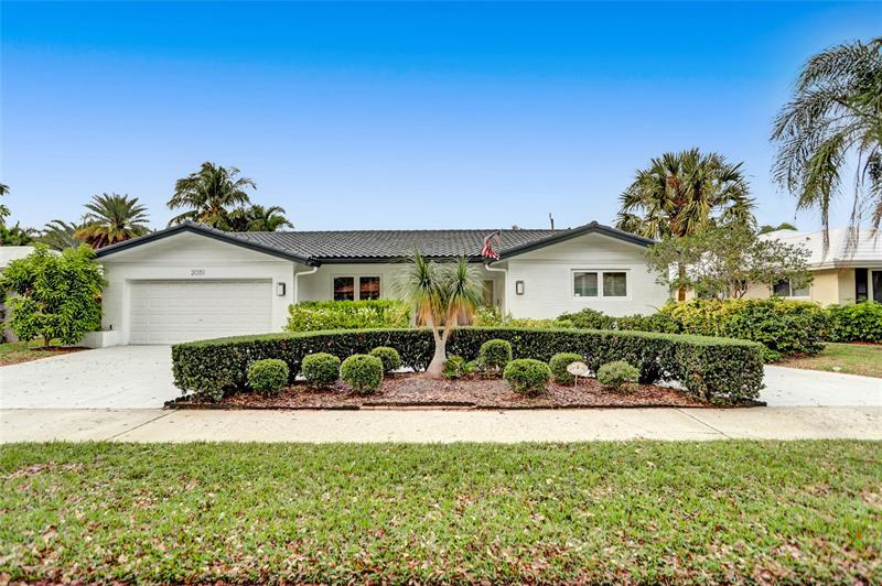 Image 6 of 67 For 2051 59th Ct