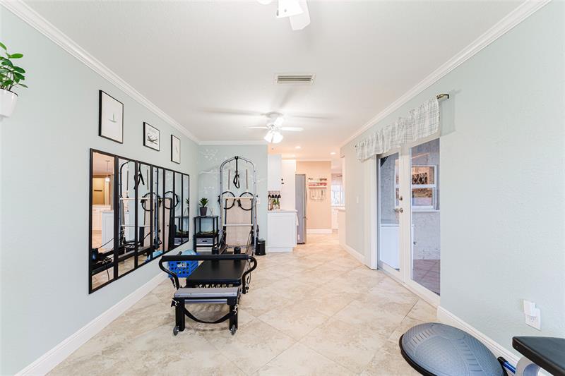 Image 14 of 53 For 11541 35th St