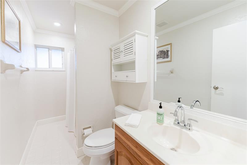 Image 24 of 53 For 11541 35th St