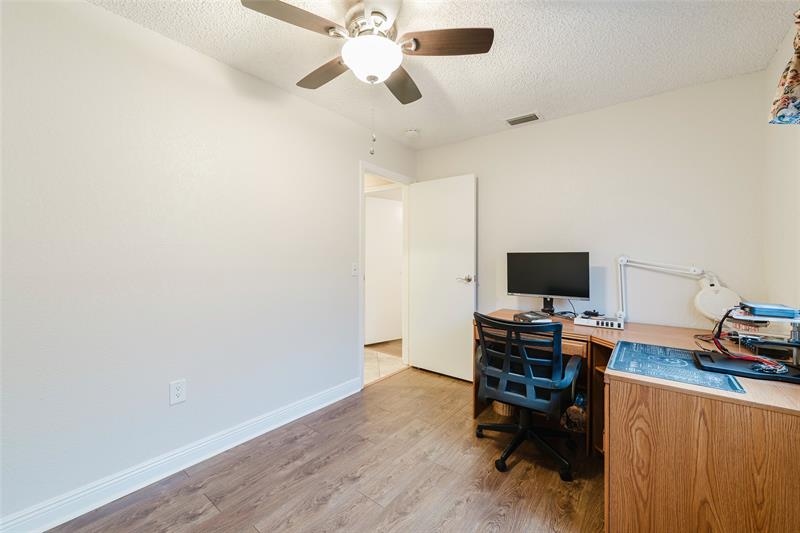 Image 36 of 53 For 11541 35th St