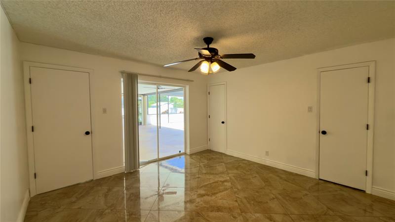 Image 19 of 35 For 6957 9th Ct  