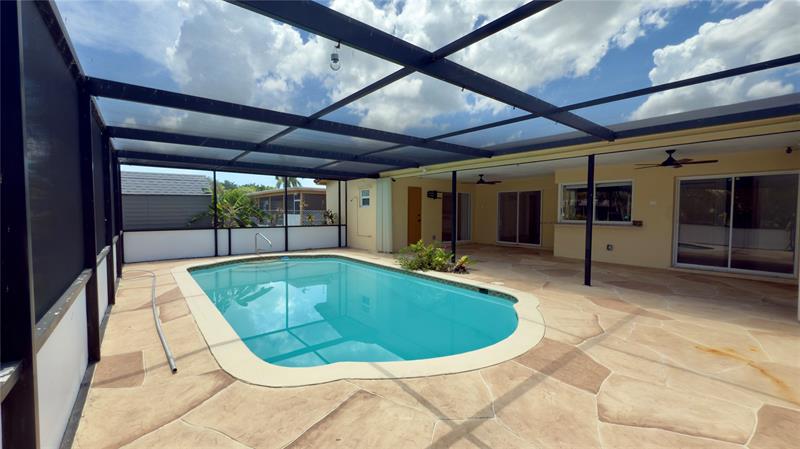 Image 6 of 35 For 6957 9th Ct  