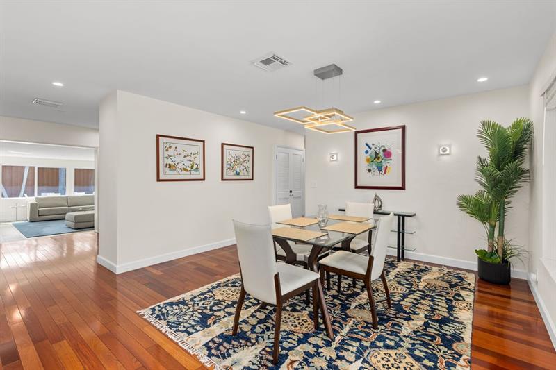 Image 13 of 39 For 2632 3rd Ave