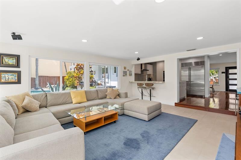 Image 17 of 39 For 2632 3rd Ave