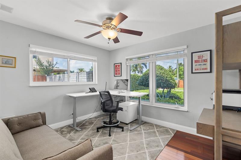 Image 20 of 39 For 2632 3rd Ave