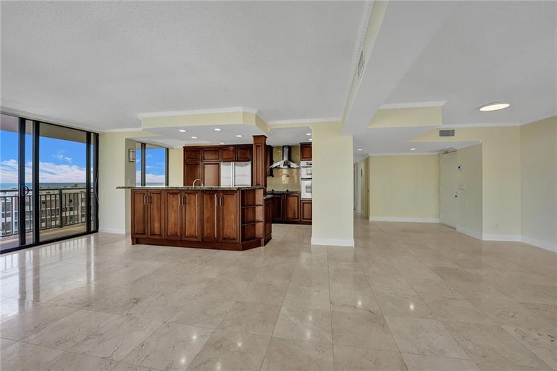 Image 11 of 41 For 3031 Ocean Blvd  906