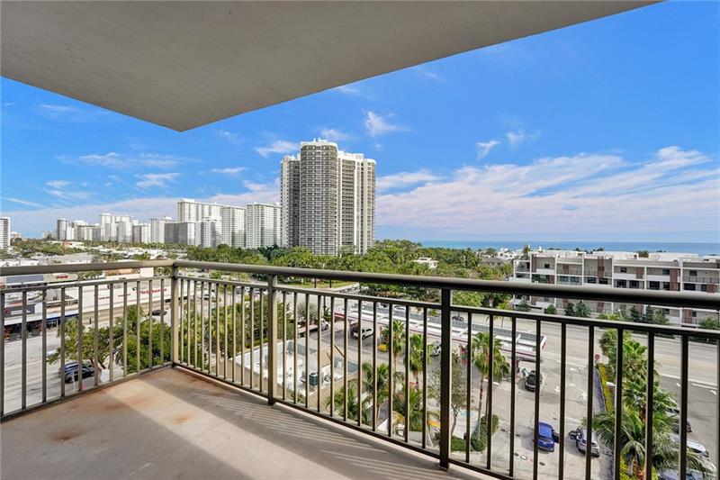 Image 20 of 41 For 3031 Ocean Blvd  906