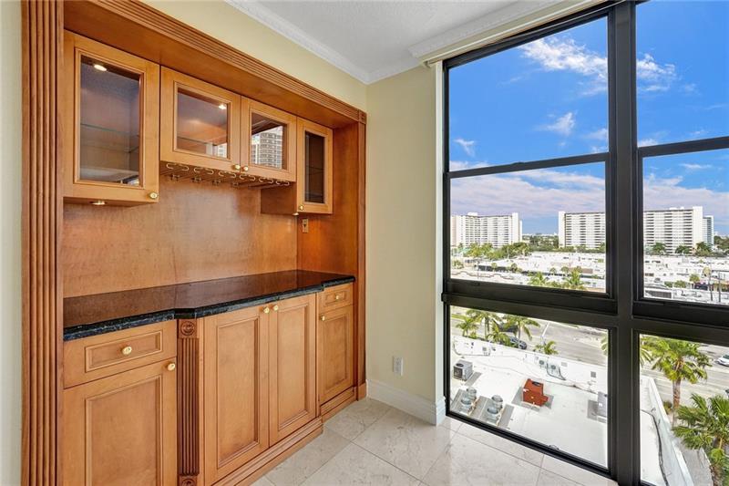 Image 23 of 41 For 3031 Ocean Blvd  906