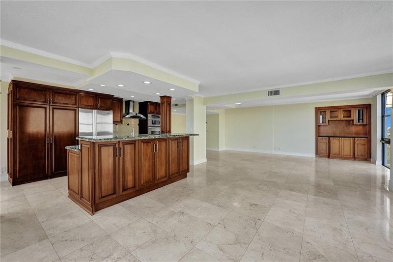Image 24 of 41 For 3031 Ocean Blvd  906