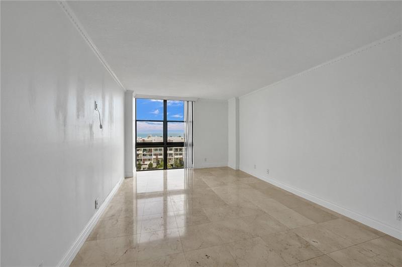 Image 31 of 41 For 3031 Ocean Blvd  906