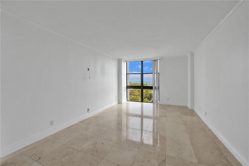 Image 34 of 41 For 3031 Ocean Blvd  906
