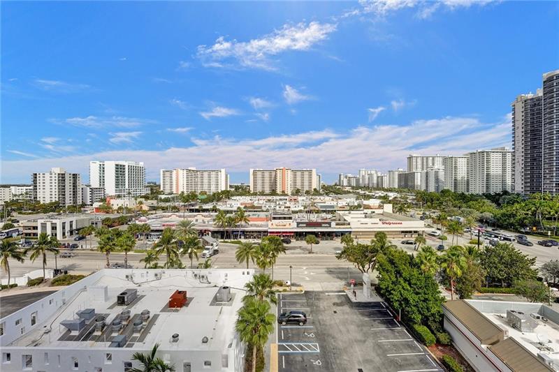 Image 38 of 41 For 3031 Ocean Blvd  906