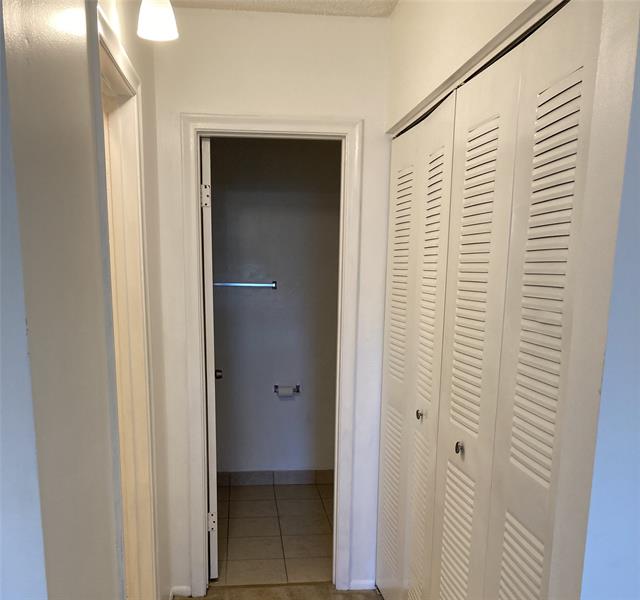Image 6 of 9 For 2401 Riverside Dr  514-b