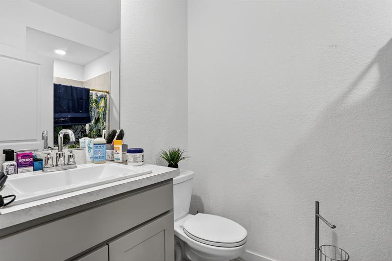 Image 15 of 26 For 376 8th Ct  376