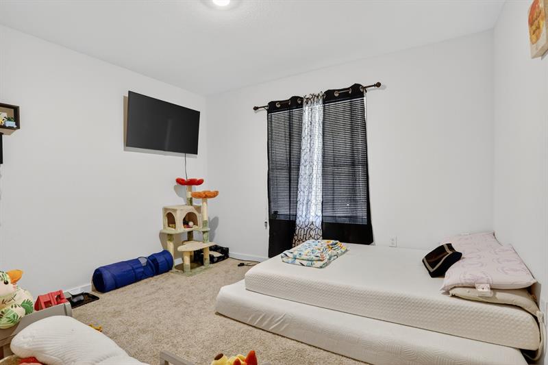 Image 22 of 26 For 376 8th Ct  376