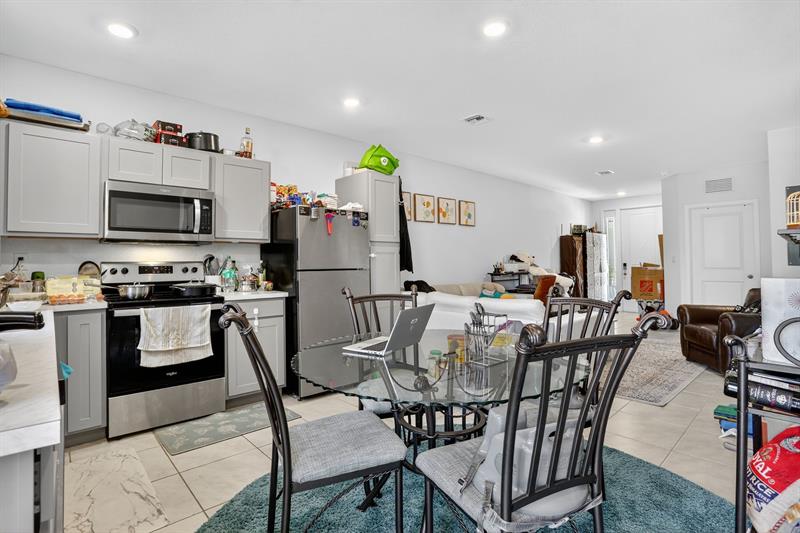 Image 5 of 26 For 376 8th Ct  376