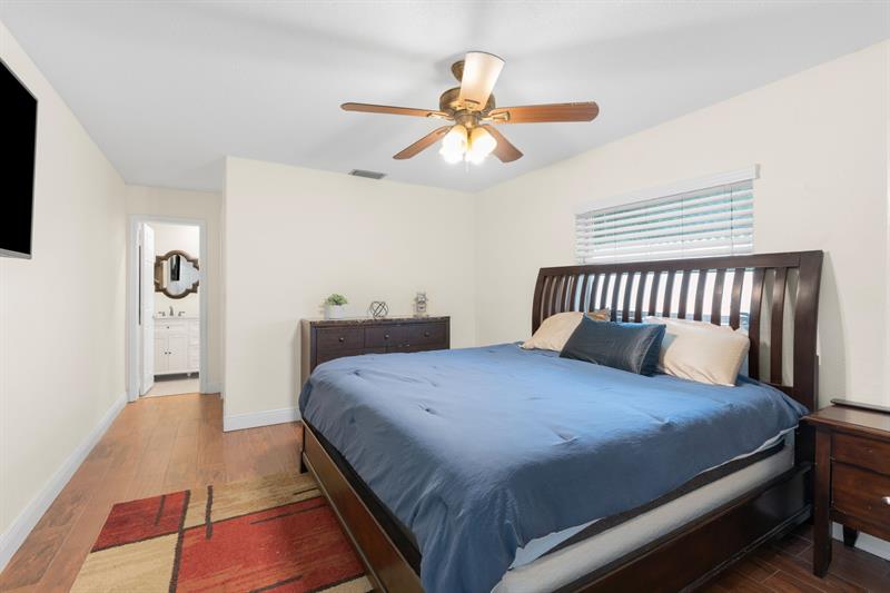 Image 9 of 35 For 7105 98th Ter
